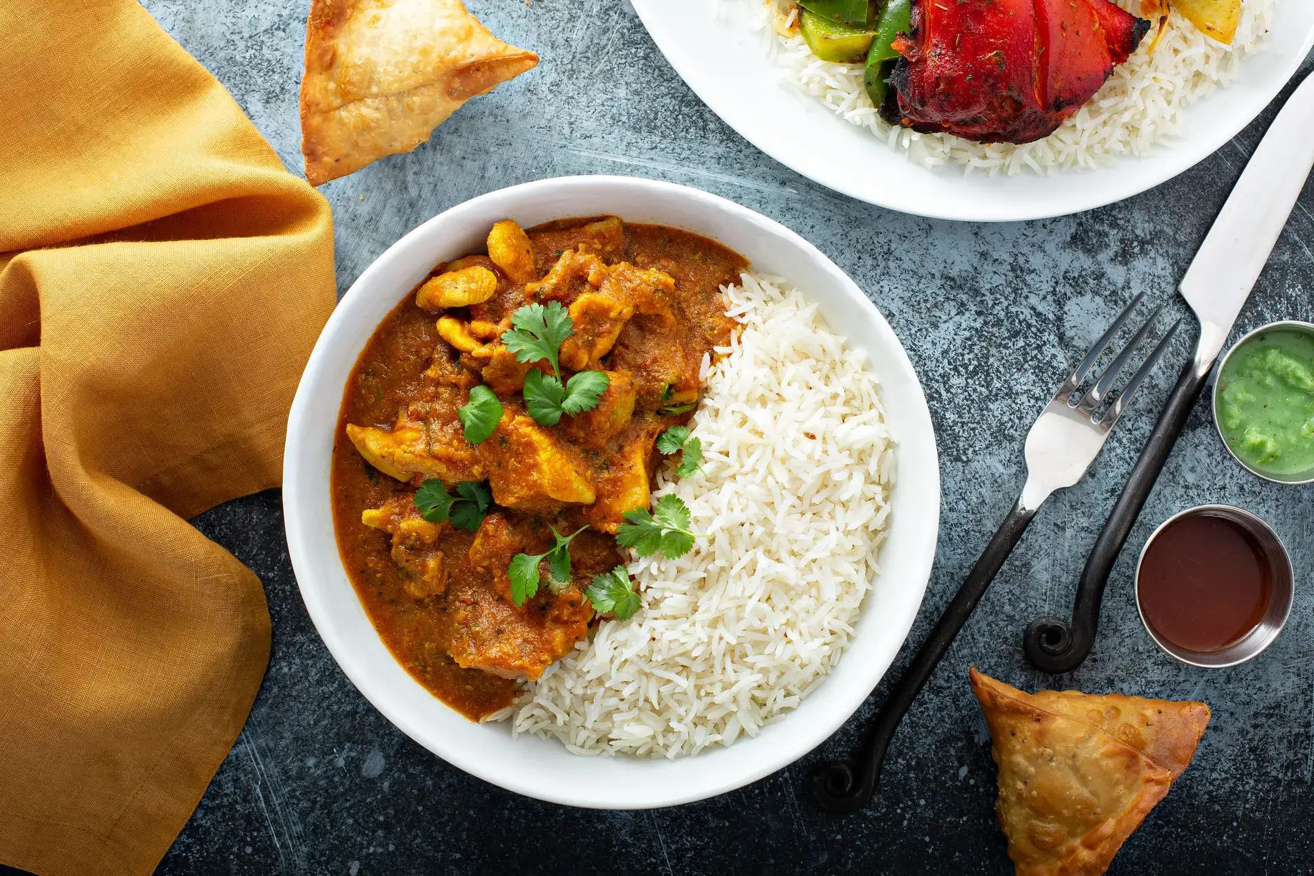A delicious meal in under 30 minutes? Check out our chicken curry with rice! 